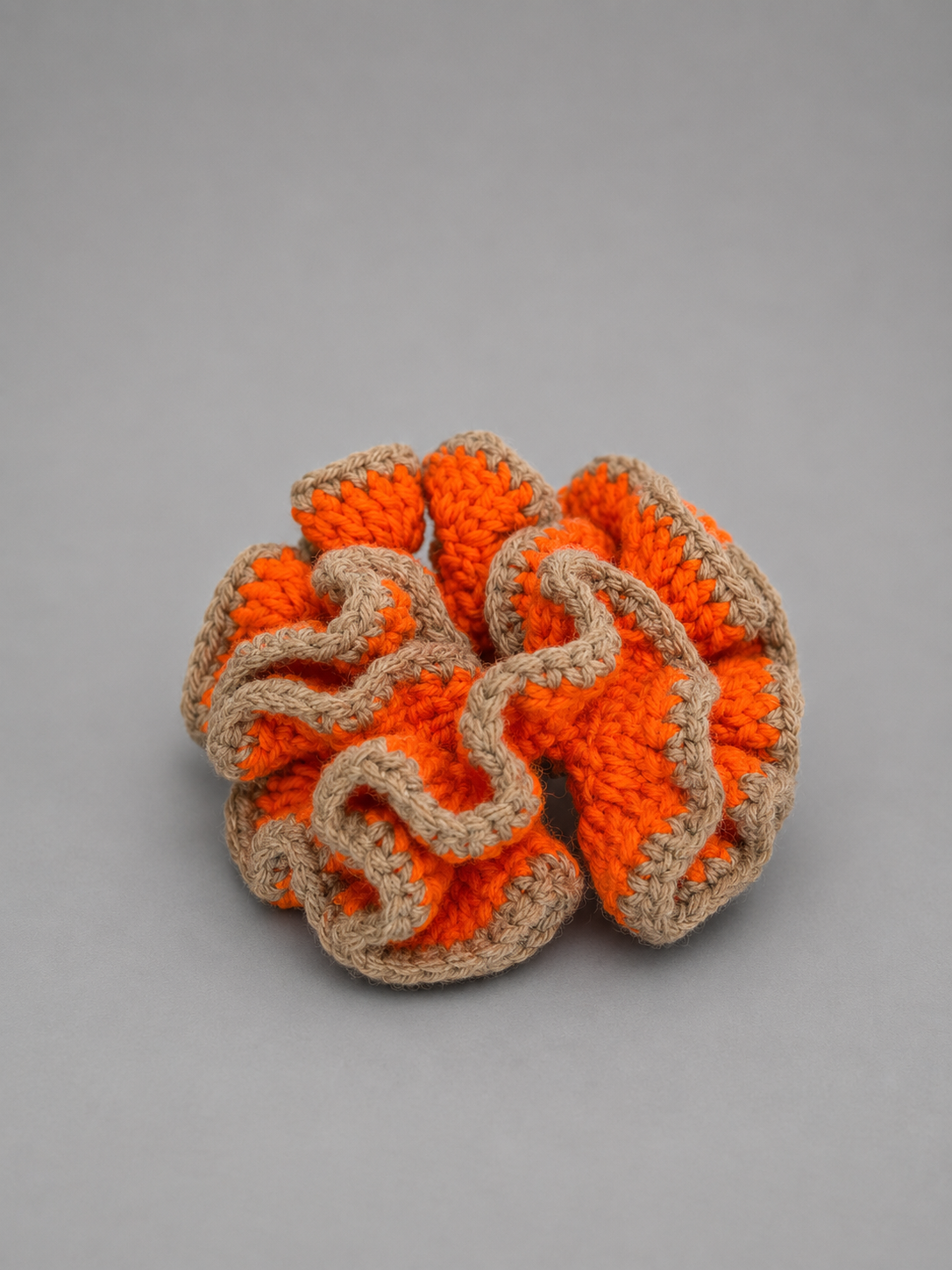 Halo Outline Ruffle Scrunchie